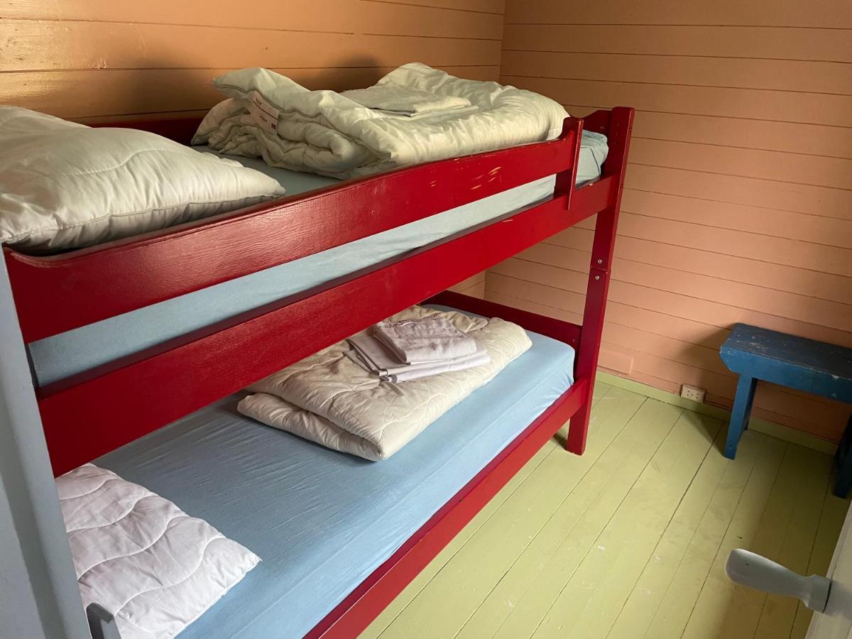 Kraemmervika Rorbuer - Rustic Cabins In Lofoten Болстад Екстериор снимка