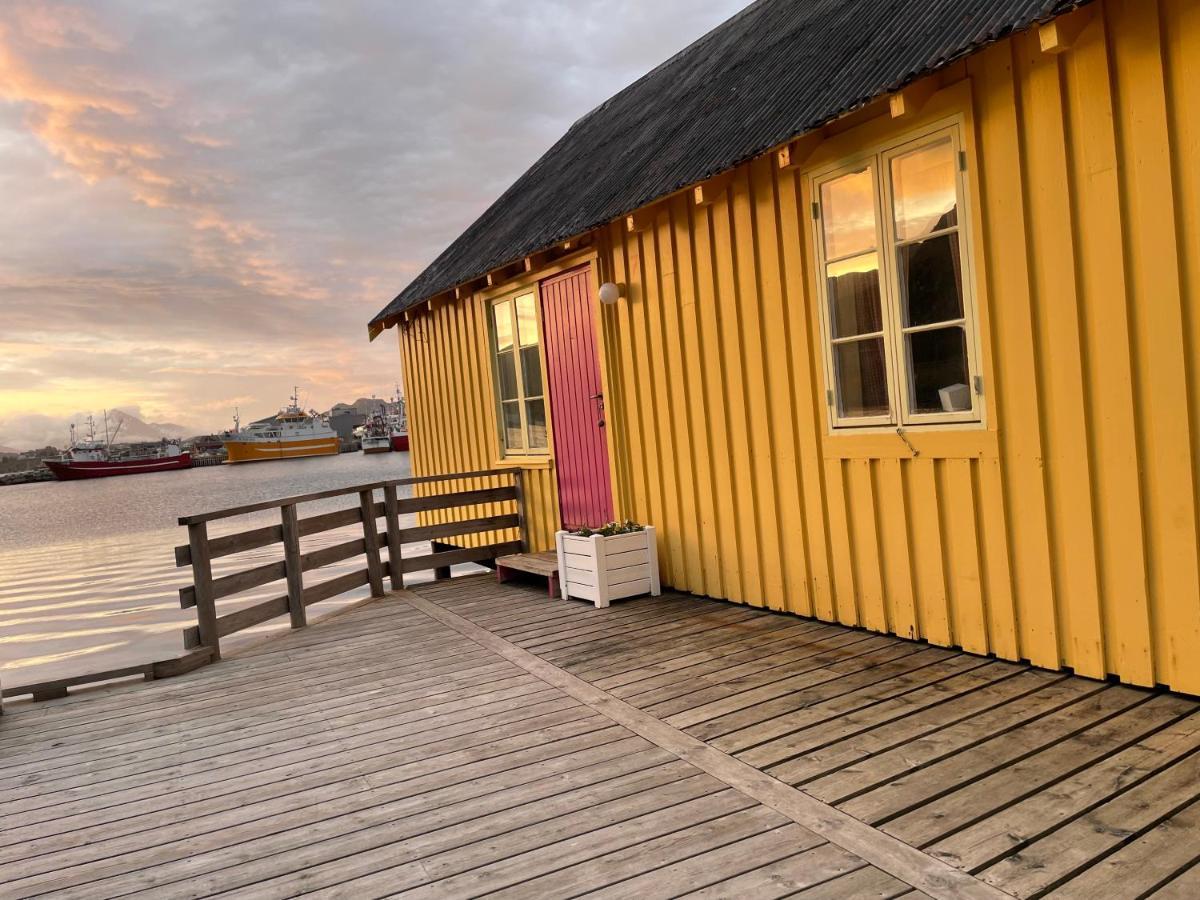 Kraemmervika Rorbuer - Rustic Cabins In Lofoten Болстад Екстериор снимка