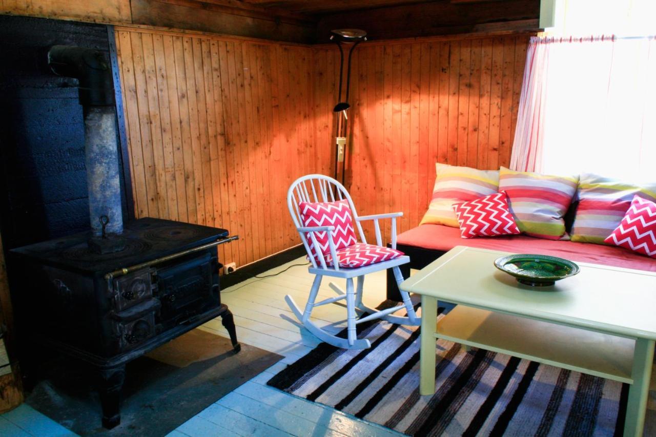 Kraemmervika Rorbuer - Rustic Cabins In Lofoten Болстад Екстериор снимка